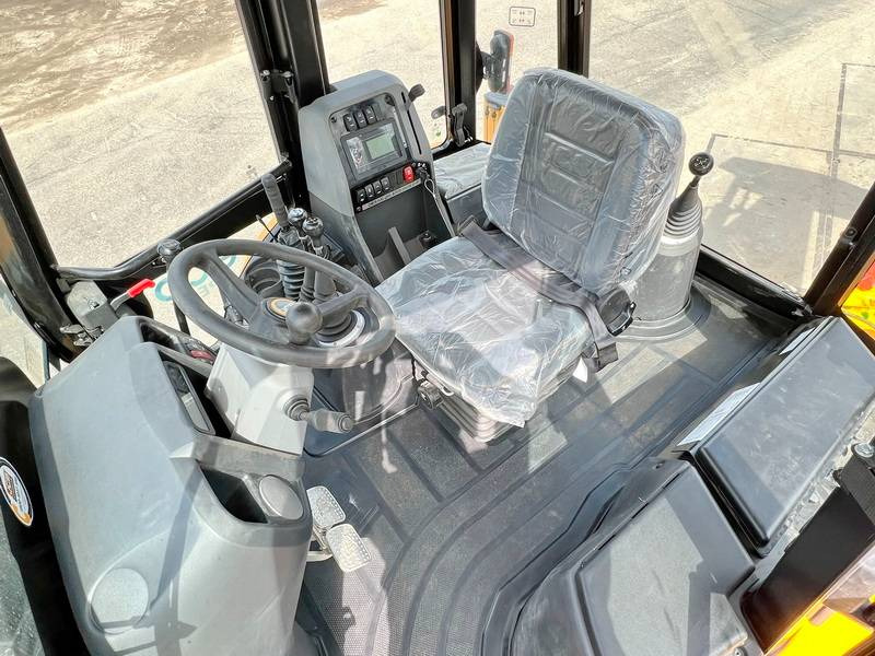 JCB 3DX / 3CX Plus 4WD - 4/1 Bucket / Hammer Lines - Tractopelle: photos 5 JCB 3DX / 3CX Plus 4WD - 4/1 Bucket / Hammer Lines - Tractopelle: photos 5