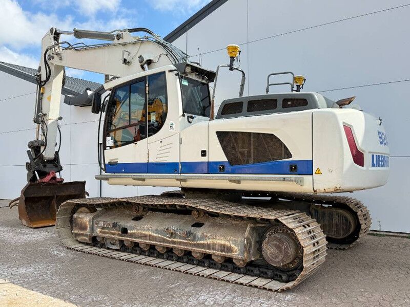 Liebherr R92LC4W - GPS / ROTOTILT R8 / NEW CHAIN + SPROCKET - Pelle sur chenille: photos 3 Liebherr R92LC4W - GPS / ROTOTILT R8 / NEW CHAIN + SPROCKET - Pelle sur chenille: photos 3