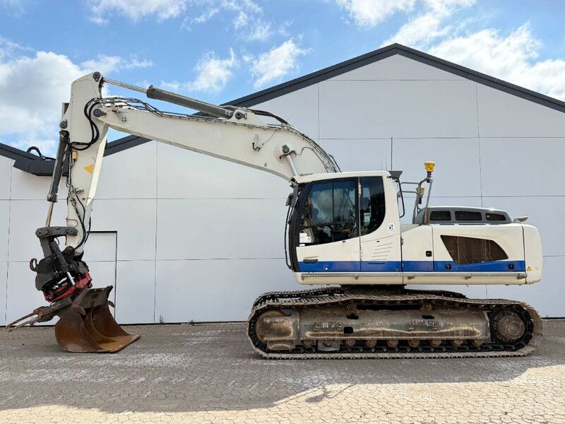 Liebherr R92LC4W - GPS / ROTOTILT R8 / NEW CHAIN + SPROCKET - Pelle sur chenille: photos 1 Liebherr R92LC4W - GPS / ROTOTILT R8 / NEW CHAIN + SPROCKET - Pelle sur chenille: photos 1