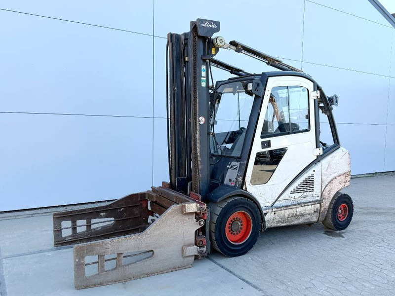 Linde H35D - German Machine Side Shift Fork Positioners - Chariot élévateur diesel: photos 1 Linde H35D - German Machine Side Shift Fork Positioners - Chariot élévateur diesel: photos 1