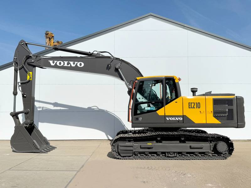 Volvo EC220D - NEW / UNUSED / 2025 Model - Pelle sur chenille: photos 1 Volvo EC220D - NEW / UNUSED / 2025 Model - Pelle sur chenille: photos 1