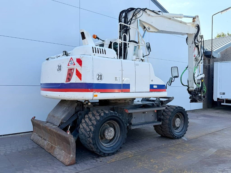 Volvo EW160D - Tiltrotator / Triple Boom / Auto Lube - Pelle sur pneus: photos 5 Volvo EW160D - Tiltrotator / Triple Boom / Auto Lube - Pelle sur pneus: photos 5