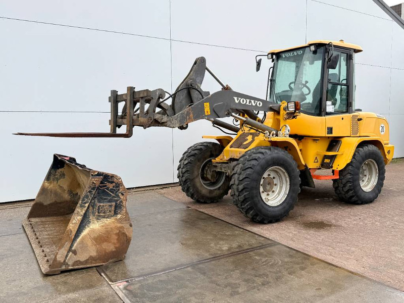Volvo L35G - German Machine / Bucket + Forks! - Chargeuse sur pneus: photos 2 Volvo L35G - German Machine / Bucket + Forks! - Chargeuse sur pneus: photos 2