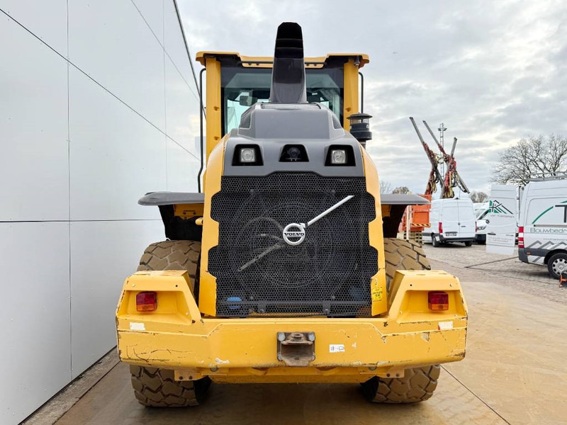 Volvo L60H - Backup Camera / Quick Coupler - Chargeuse sur pneus: photos 4 Volvo L60H - Backup Camera / Quick Coupler - Chargeuse sur pneus: photos 4