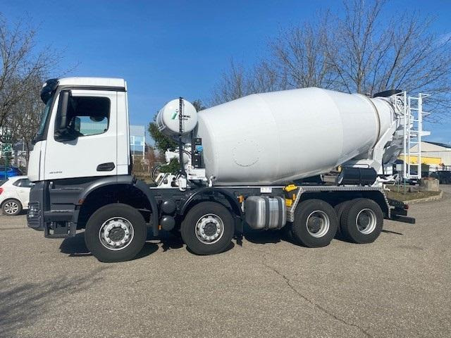 Mercedes Arocs 4145 - Camion malaxeur: photos 1 Mercedes Arocs 4145 - Camion malaxeur: photos 1