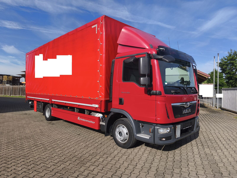 MAN TGL 12.220 - Camion à rideaux coulissants: photos 2 MAN TGL 12.220 - Camion à rideaux coulissants: photos 2