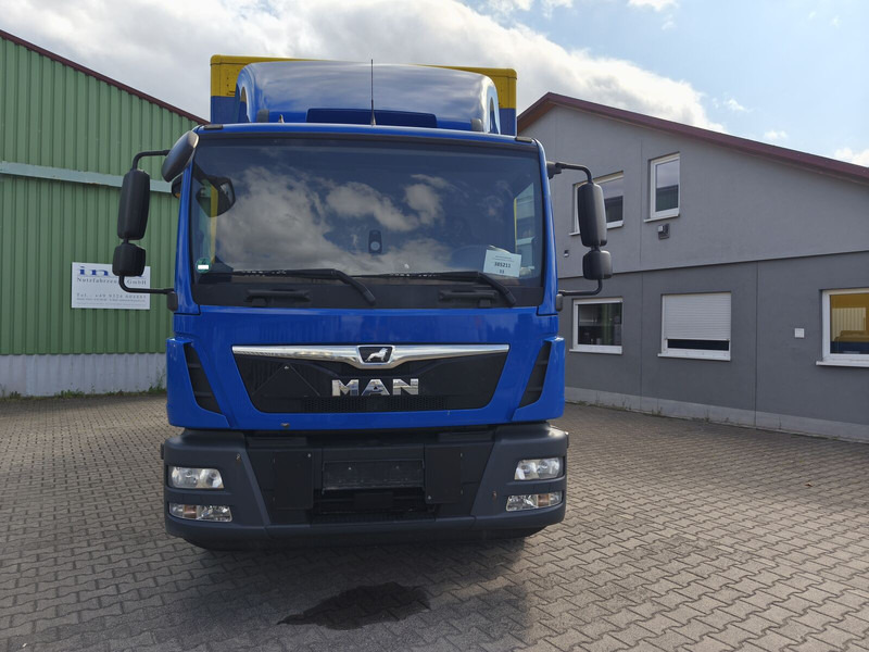 MAN TGM 15.250 - Camion fourgon: photos 3 MAN TGM 15.250 - Camion fourgon: photos 3