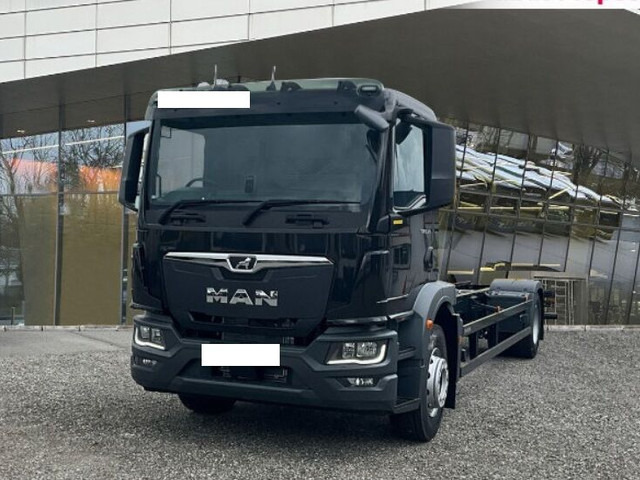 MAN TGM 18.320 4x2 BL CH Fahrgestell Euro 6 NEU Rechtslenker - Châssis cabine: photos 1 MAN TGM 18.320 4x2 BL CH Fahrgestell Euro 6 NEU Rechtslenker - Châssis cabine: photos 1