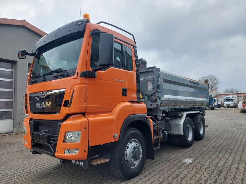 MAN TGS 26.500 Hydrodrive Schwarzmüller Wechselsystem SZM - Camion benne: photos 3 MAN TGS 26.500 Hydrodrive Schwarzmüller Wechselsystem SZM - Camion benne: photos 3