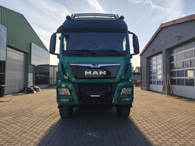 MAN TGX 33.500 Holz LKW Euro6 6x4 (9) - Camion grumier, Camion grue: photos 3 MAN TGX 33.500 Holz LKW Euro6 6x4 (9) - Camion grumier, Camion grue: photos 3