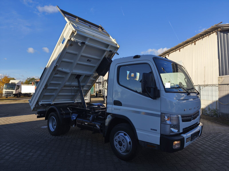 Mitsubishi Fuso Canter 7C15 - Camion benne: photos 2 Mitsubishi Fuso Canter 7C15 - Camion benne: photos 2