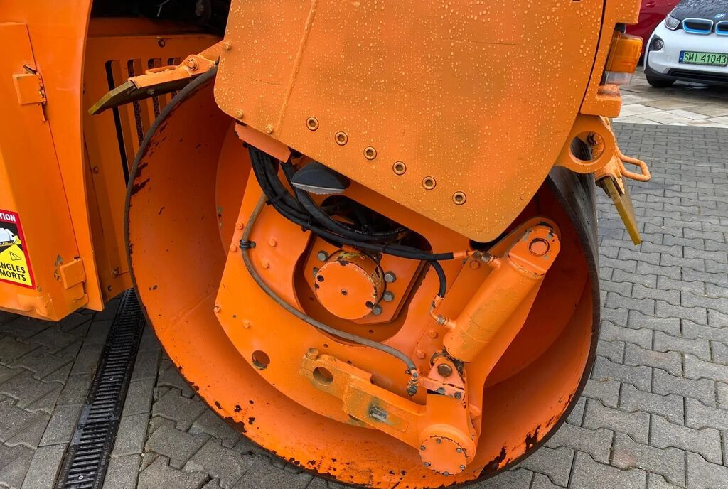 Rouleau compresseur Ammann AV95-2 / Vibrations / 1 Owner / NEW Service: photos 13