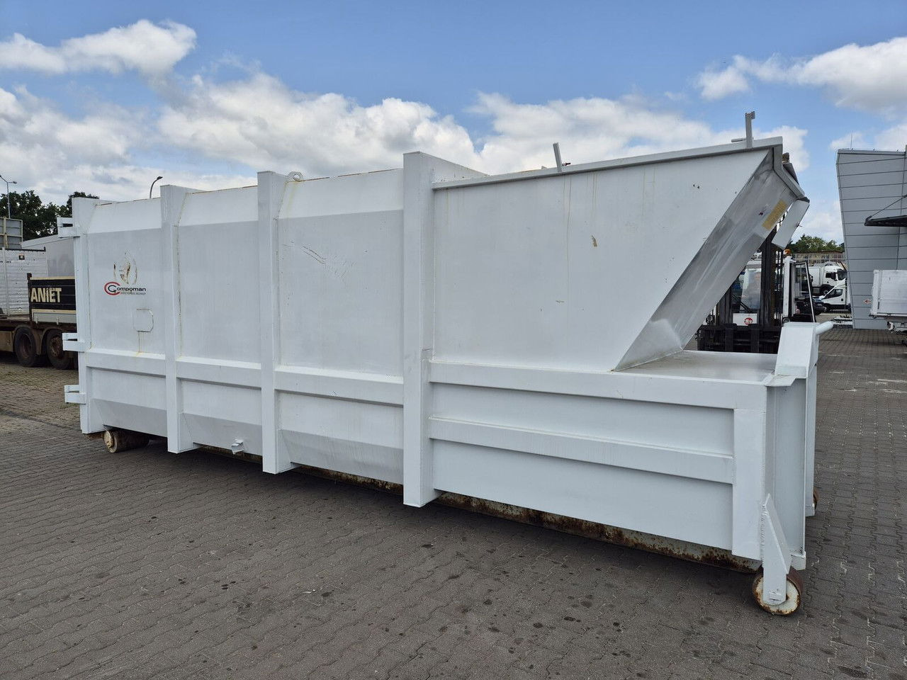 Compact K 1812/20 Compoman K 1812/20 - Carrosserie interchangeable - camion poubelle: photos 5 Compact K 1812/20 Compoman K 1812/20 - Carrosserie interchangeable - camion poubelle: photos 5