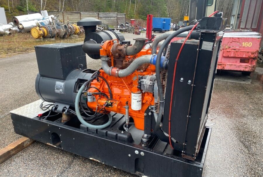 Diversen ECP34 2S4 - Iveco Engine,126kVA,New oils, filters, Mecc Alte ECP34 2S4 - Iveco Engine,126kVA,New oils, filters, Like New - Groupe électrogène: photos 2 Diversen ECP34 2S4 - Iveco Engine,126kVA,New oils, filters, Mecc Alte ECP34 2S4 - Iveco Engine,126kVA,New oils, filters, Like New - Groupe électrogène: photos 2