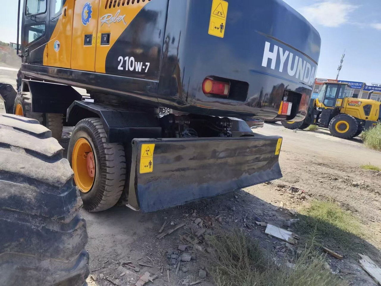Hyundai R210-7 / Cummins / 1800MTH / Like NEW/20,5Tons/Sp R210-7 / Cummins / 1800MTH / Like NEW/20,5Tons/Special Ofert - Pelle sur pneus: photos 5 Hyundai R210-7 / Cummins / 1800MTH / Like NEW/20,5Tons/Sp R210-7 / Cummins / 1800MTH / Like NEW/20,5Tons/Special Ofert - Pelle sur pneus: photos 5