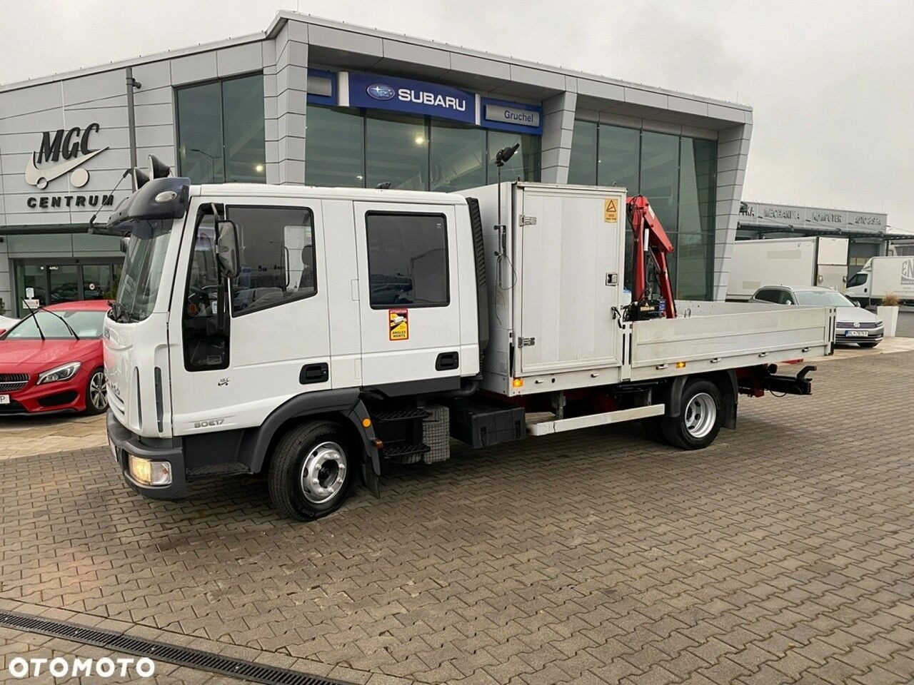 IVECO Eurocargo ML80E17 / HDS HMF / 1 Owner / Doka - Camion plateau, Camion grue: photos 2 IVECO Eurocargo ML80E17 / HDS HMF / 1 Owner / Doka - Camion plateau, Camion grue: photos 2