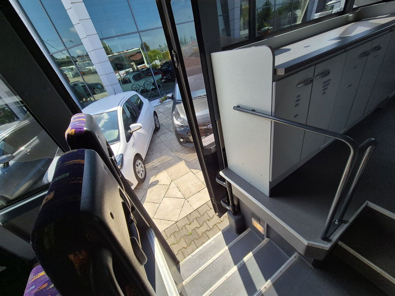 Autocar Irisbus Iveco 330 KM / Solar Panels / NEW Equiped: photos 27 Autocar Irisbus Iveco 330 KM / Solar Panels / NEW Equiped: photos 27