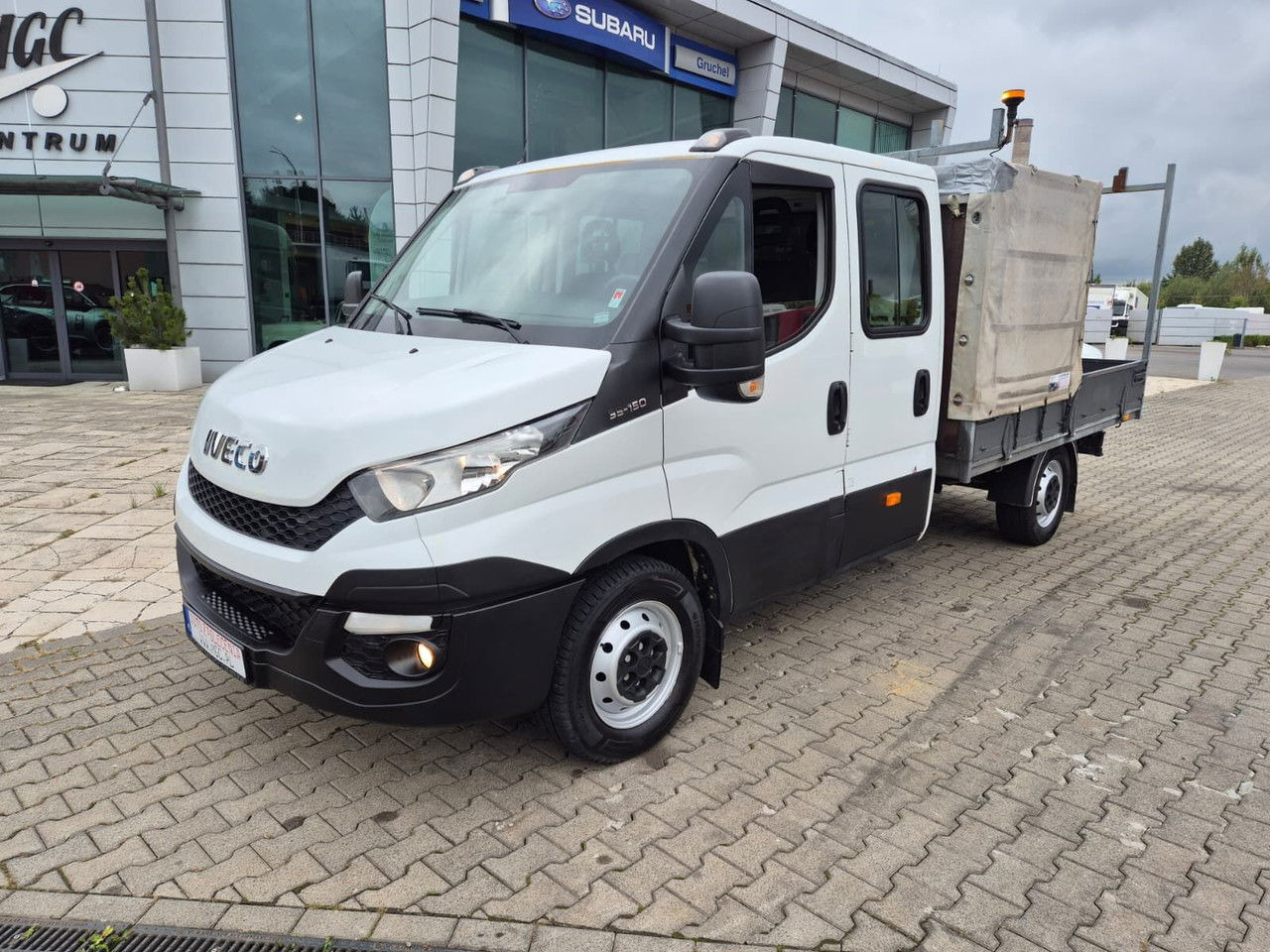 Iveco Daily 35 35S15 / Doka / 1 Owner / LOW KM / 7 Seats - Fourgon plateau: photos 1 Iveco Daily 35 35S15 / Doka / 1 Owner / LOW KM / 7 Seats - Fourgon plateau: photos 1