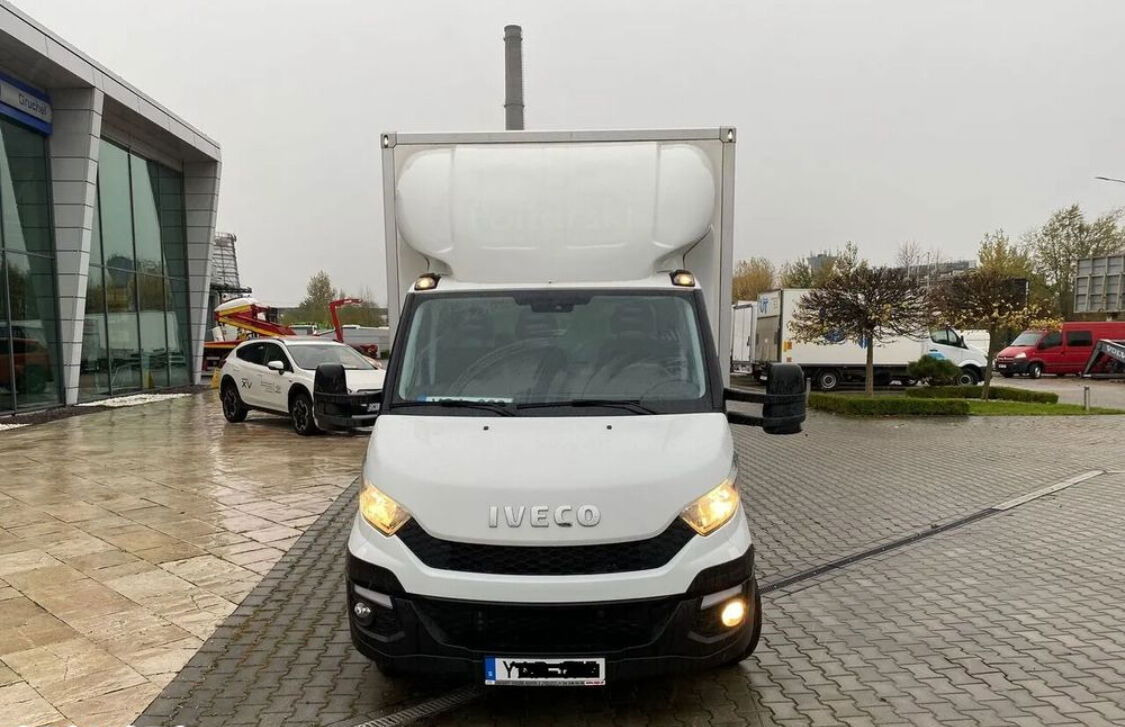 Iveco Daily 35C18 35C180 / Container / Veldhuizen Trailer / KAT. B+E - Fourgon: photos 2 Iveco Daily 35C18 35C180 / Container / Veldhuizen Trailer / KAT. B+E - Fourgon: photos 2
