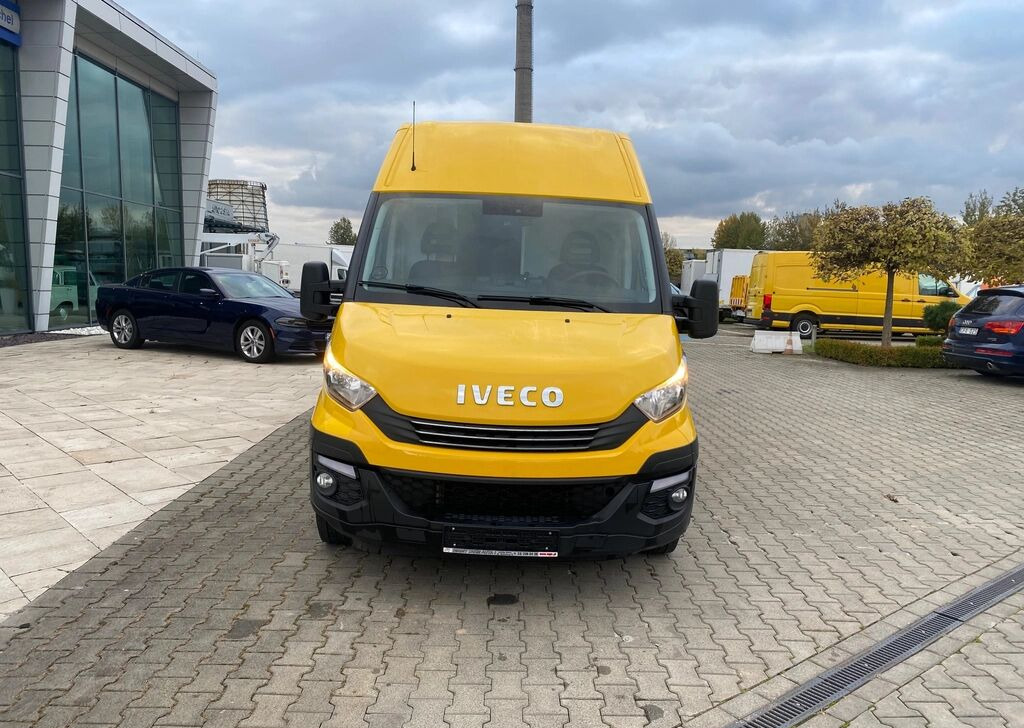 Iveco Daily 35S16 HI-Matic / 1 Owner / L4H2 / MAX / Webasto / Great C - Fourgon utilitaire: photos 4 Iveco Daily 35S16 HI-Matic / 1 Owner / L4H2 / MAX / Webasto / Great C - Fourgon utilitaire: photos 4