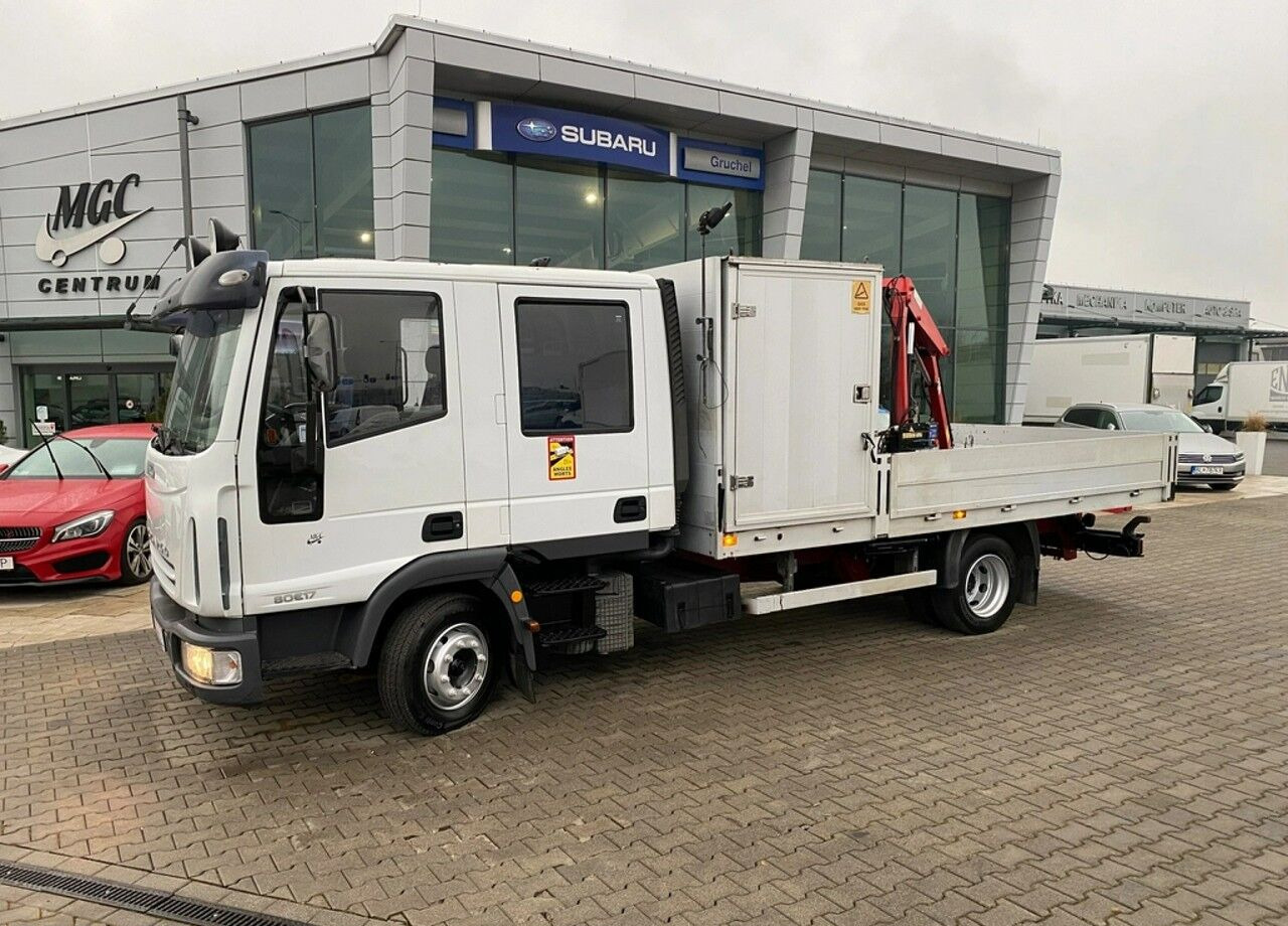 Iveco Eurocargo ML80E17 - Camion plateau, Camion grue: photos 1 Iveco Eurocargo ML80E17 - Camion plateau, Camion grue: photos 1