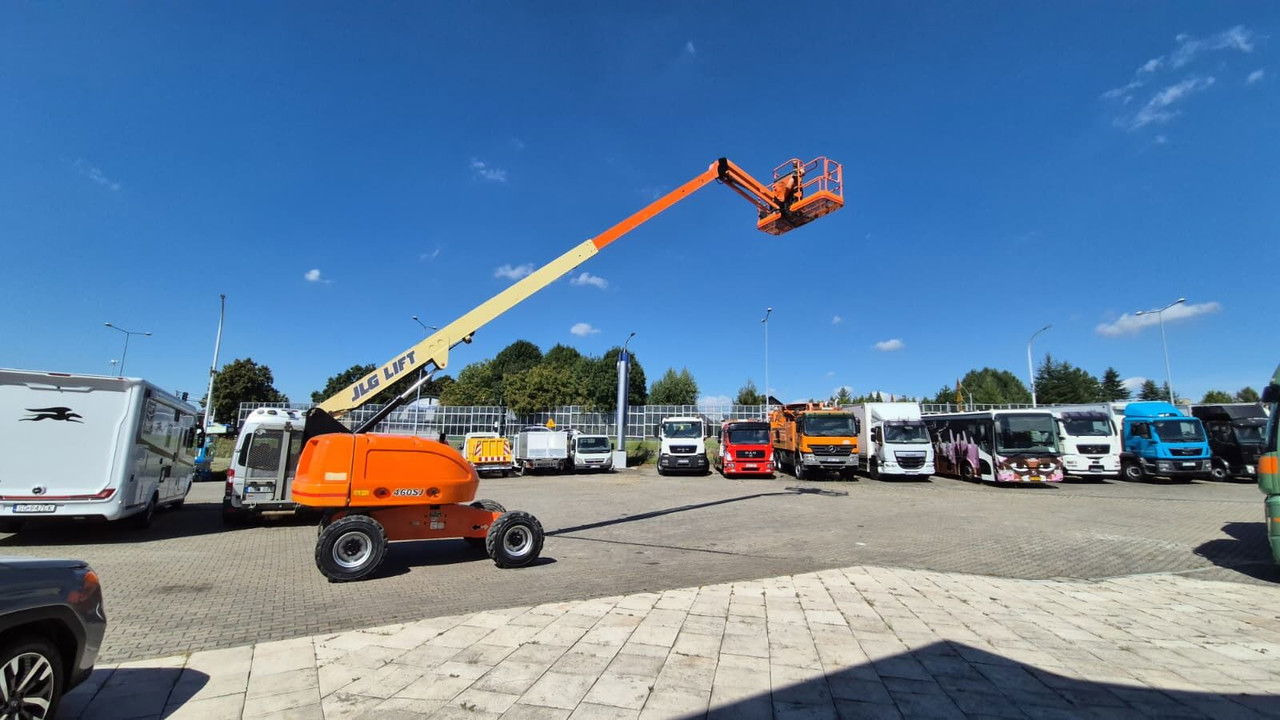 JLG 460SJ / 1 Owner / Works Great - Nacelle télescopique: photos 5 JLG 460SJ / 1 Owner / Works Great - Nacelle télescopique: photos 5