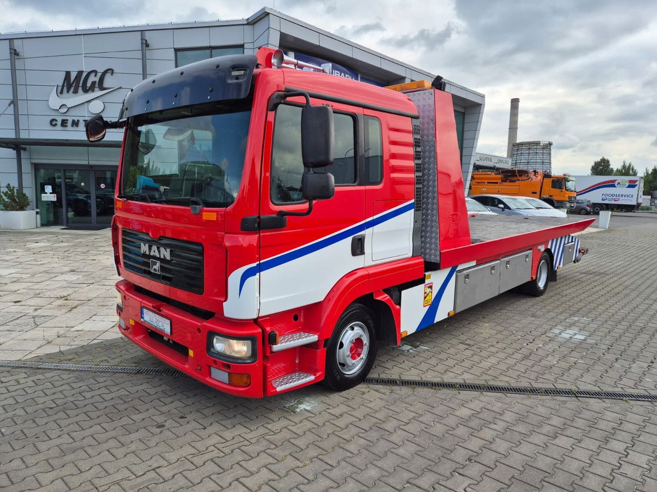 MAN TGL 12.240 CO ME AR / Works Great / Serviced - Remorqueuse: photos 2 MAN TGL 12.240 CO ME AR / Works Great / Serviced - Remorqueuse: photos 2