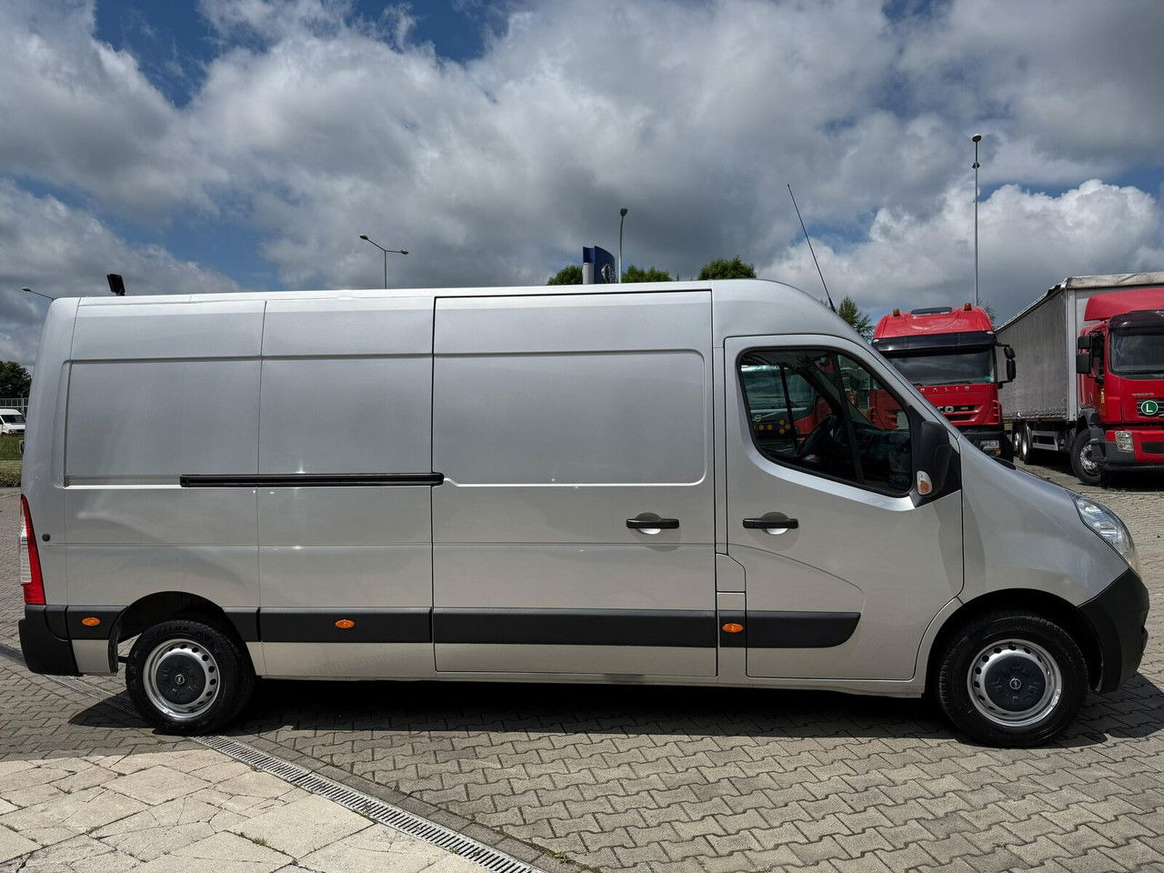 Opel Movano Accident-free / 1 owner/ Full Fv 23/ After replacing t - Fourgon utilitaire: photos 5 Opel Movano Accident-free / 1 owner/ Full Fv 23/ After replacing t - Fourgon utilitaire: photos 5