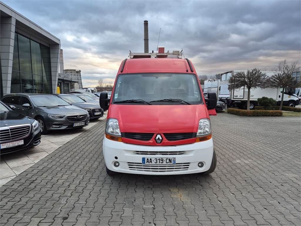 Renault Master 2.5 DCi / ONLY 25TKM!!! / LIKE NEW / WE HAV - Camion de pompier: photos 4 Renault Master 2.5 DCi / ONLY 25TKM!!! / LIKE NEW / WE HAV - Camion de pompier: photos 4