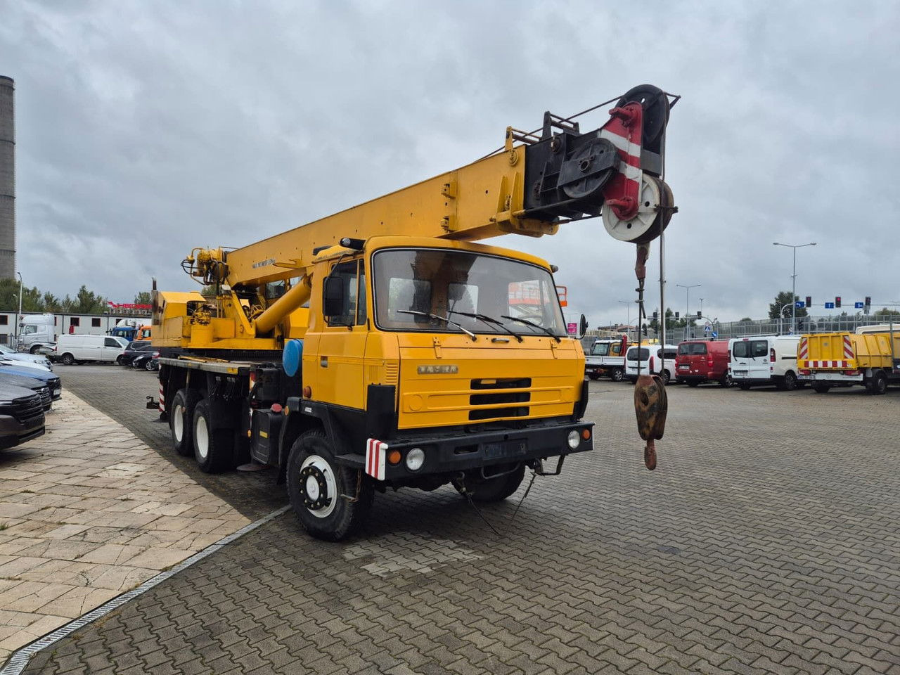 Tatra T 815 6X6 / 20Tons / Chepper - Grue mobile: photos 4 Tatra T 815 6X6 / 20Tons / Chepper - Grue mobile: photos 4