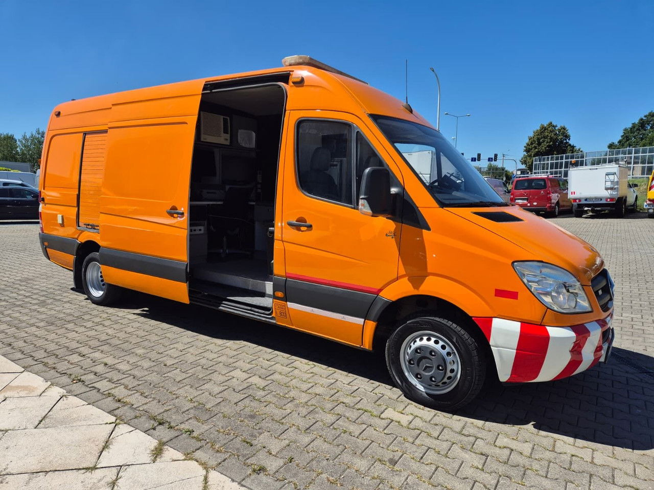 Mercedes-Benz Sprinter 518 CDi / Ipek Canal Inspection System / 3 Cameras / 1 - Véhicule de voirie/ Spécial: photos 1 Mercedes-Benz Sprinter 518 CDi / Ipek Canal Inspection System / 3 Cameras / 1 - Véhicule de voirie/ Spécial: photos 1