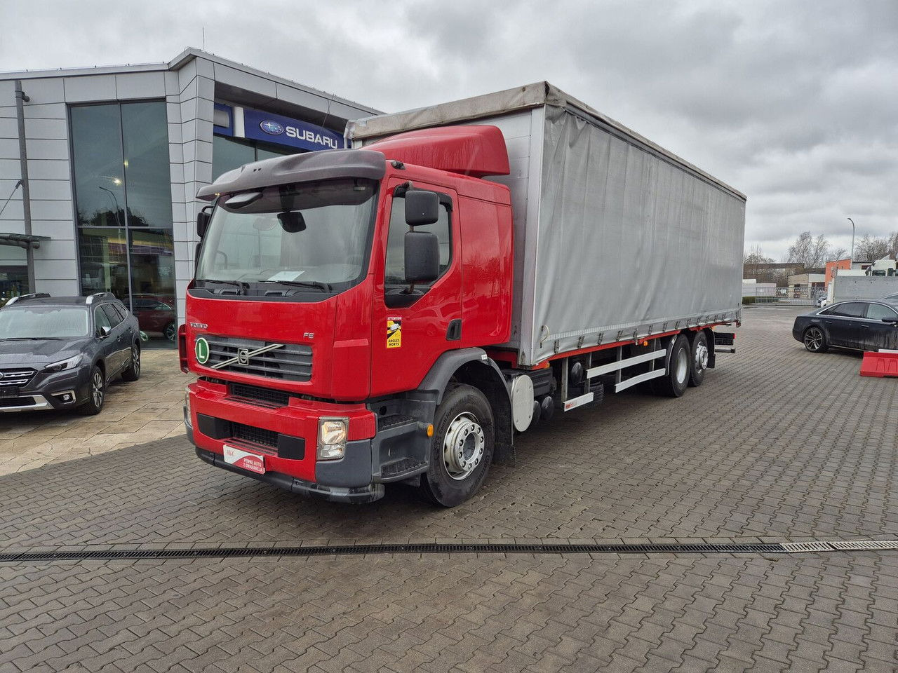 Volvo FE 320 62R / Serviced / 22 EP / Euro 4 - Camion à rideaux coulissants: photos 1 Volvo FE 320 62R / Serviced / 22 EP / Euro 4 - Camion à rideaux coulissants: photos 1