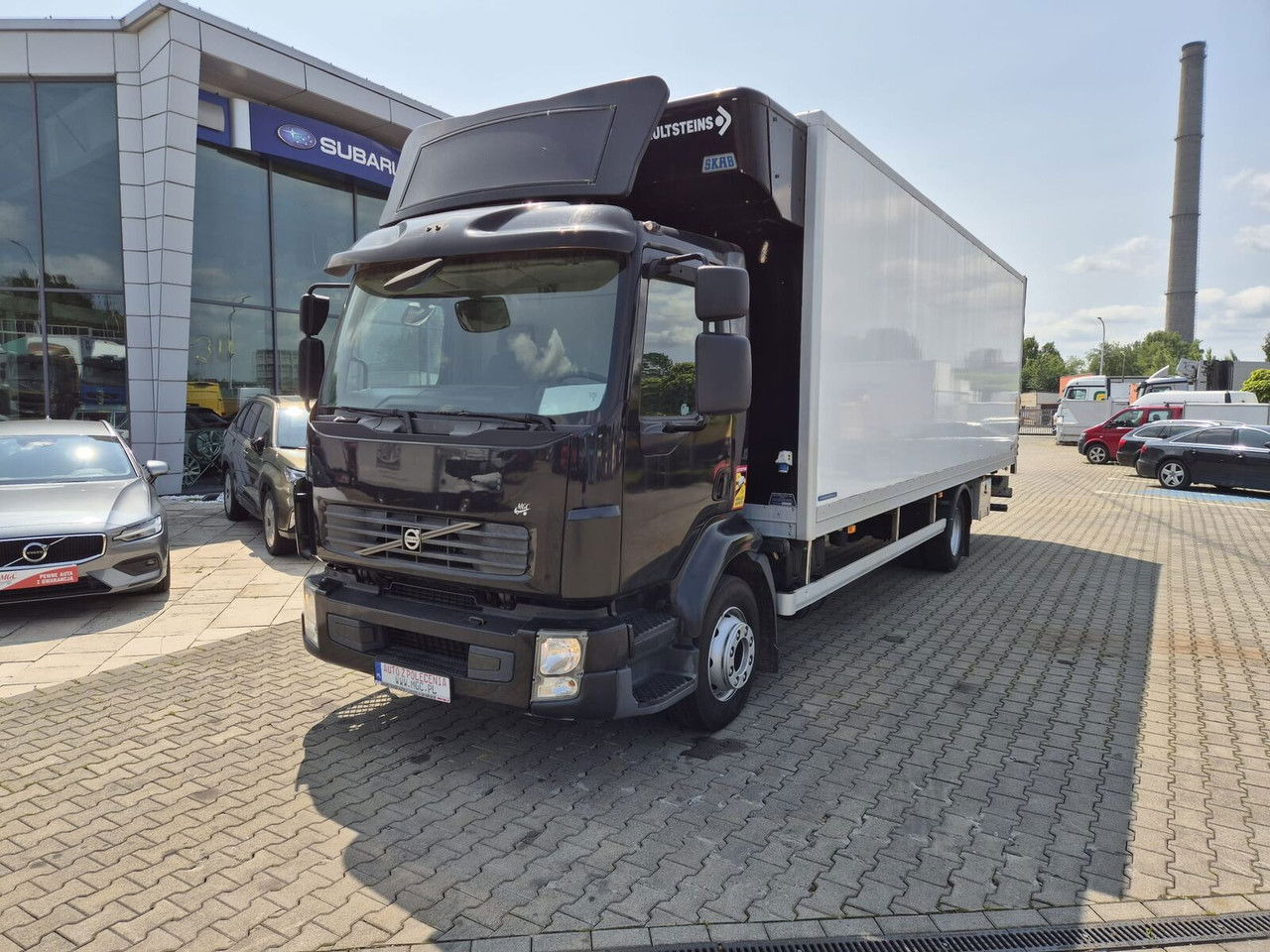 Volvo FL 240 - Camion fourgon: photos 2 Volvo FL 240 - Camion fourgon: photos 2