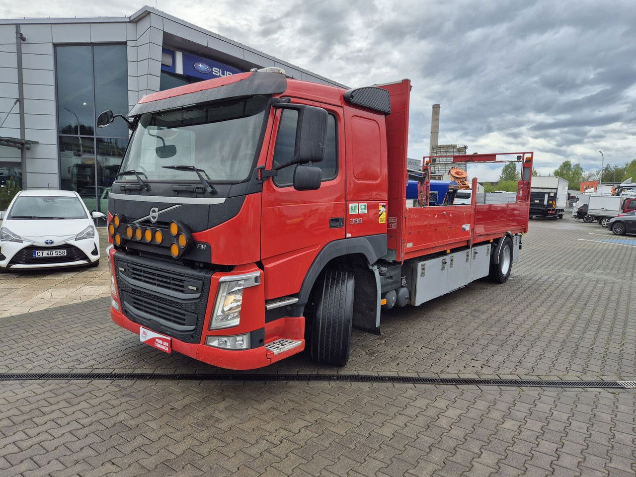 Volvo FM 330 Webasto / HDS Hiab / 1 Owner Volvo FM 330 Webasto / HDS Hiab / 1 Owner - Camion plateau, Camion grue: photos 3 Volvo FM 330 Webasto / HDS Hiab / 1 Owner Volvo FM 330 Webasto / HDS Hiab / 1 Owner - Camion plateau, Camion grue: photos 3