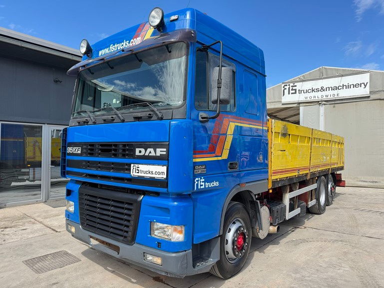 DAF XF 95.380 6X2 stake body - air condition - Camion plateau: photos 1 DAF XF 95.380 6X2 stake body - air condition - Camion plateau: photos 1