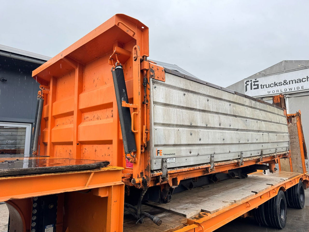 Diversen - 5.30m - 12m3 - Benne pour poids lourds: photos 1 Diversen - 5.30m - 12m3 - Benne pour poids lourds: photos 1