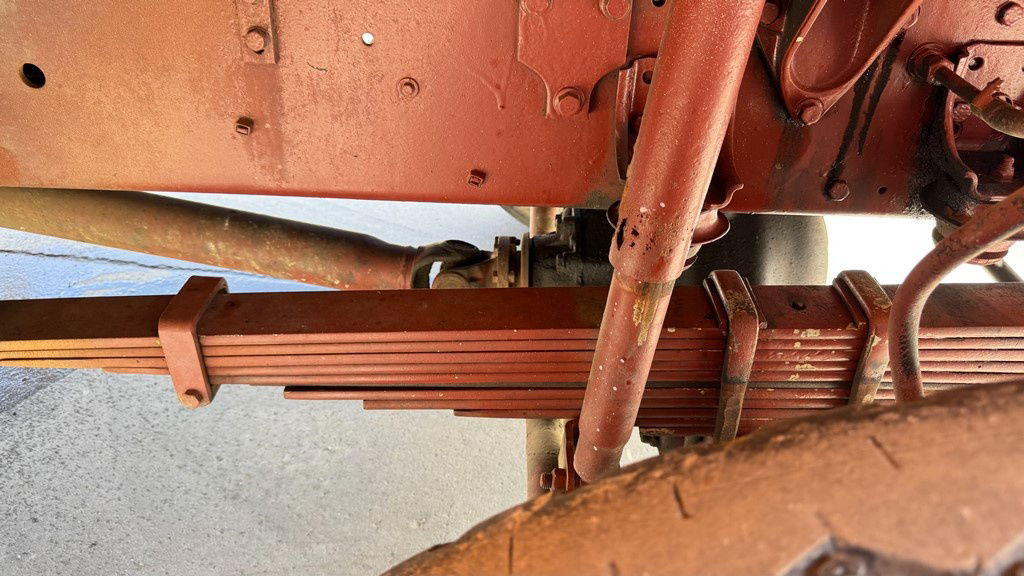 Camion benne Iveco 160-23 4x4 tipper - crane 9m: photos 11 Camion benne Iveco 160-23 4x4 tipper - crane 9m: photos 11