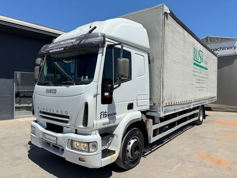 Iveco EuroCargo 160 E24 4X2 tarpaulin - air condition - Camion à rideaux coulissants: photos 1 Iveco EuroCargo 160 E24 4X2 tarpaulin - air condition - Camion à rideaux coulissants: photos 1