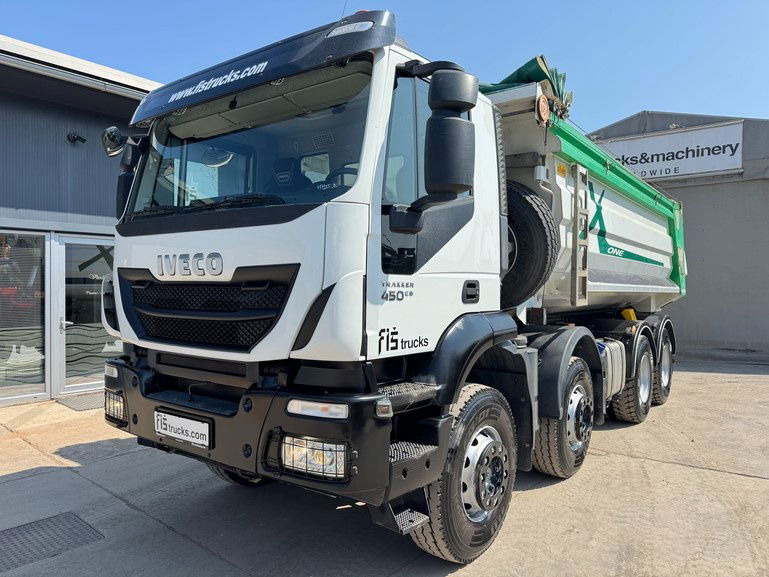 Iveco Trakker AD410T45 8x4 20m3 - hydr. back - 72.000km - Camion benne: photos 1 Iveco Trakker AD410T45 8x4 20m3 - hydr. back - 72.000km - Camion benne: photos 1