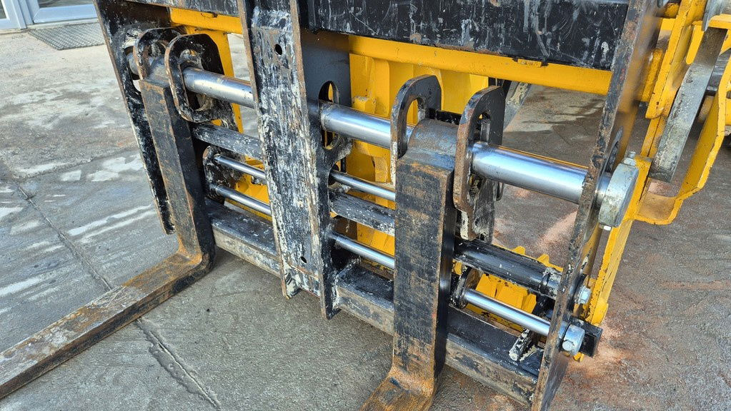 JCB 540-140 - 2021 Year - 2375 Hours - 13.8M - 4T - Chariot élévateur: photos 3 JCB 540-140 - 2021 Year - 2375 Hours - 13.8M - 4T - Chariot élévateur: photos 3