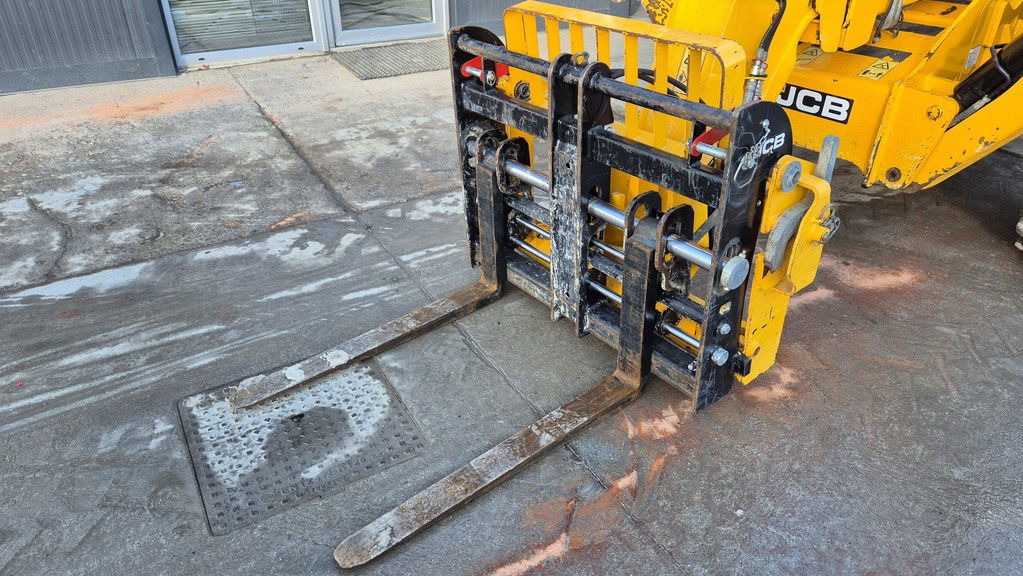 JCB 540-140 - 2021 Year - 2375 Hours - 13.8M - 4T - Chariot élévateur: photos 2 JCB 540-140 - 2021 Year - 2375 Hours - 13.8M - 4T - Chariot élévateur: photos 2