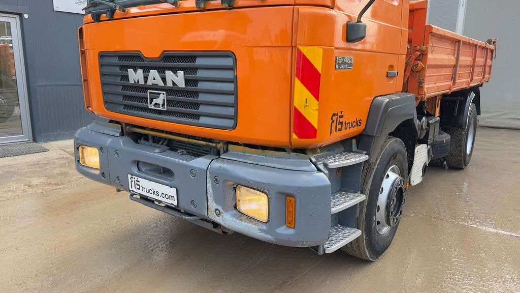 MAN 19.463 4x2 tipper - spring - Camion benne: photos 2 MAN 19.463 4x2 tipper - spring - Camion benne: photos 2