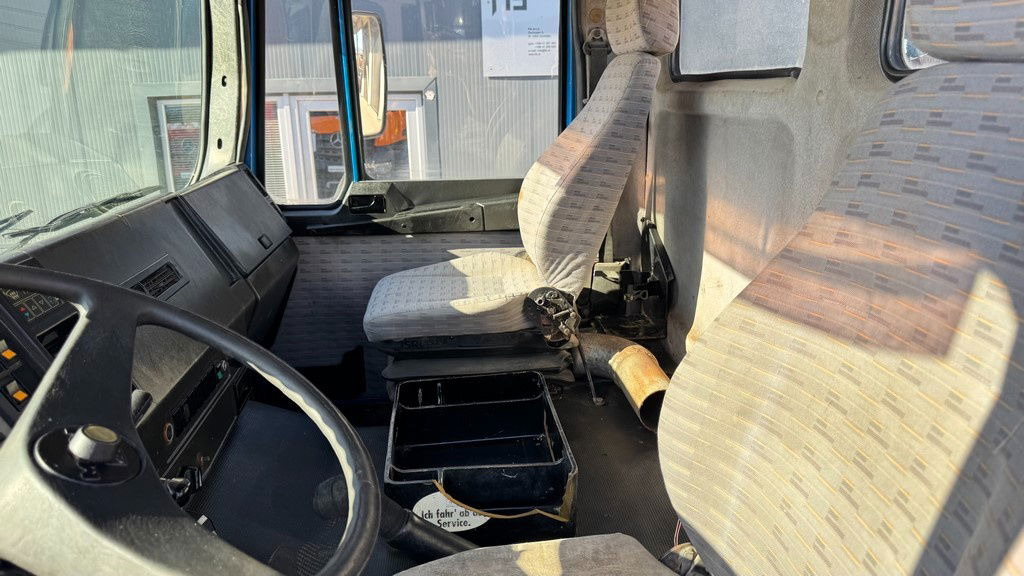 Châssis cabine MAN 25.272 6x4 chassis- complete spring: photos 12 Châssis cabine MAN 25.272 6x4 chassis- complete spring: photos 12