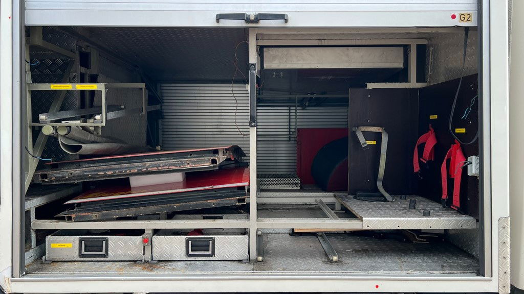 Crédit-bail Mercedes-Benz 1622 4x2 43.000km winch Mercedes-Benz 1622 4x2 43.000km winch: photos 10 Crédit-bail Mercedes-Benz 1622 4x2 43.000km winch Mercedes-Benz 1622 4x2 43.000km winch: photos 10