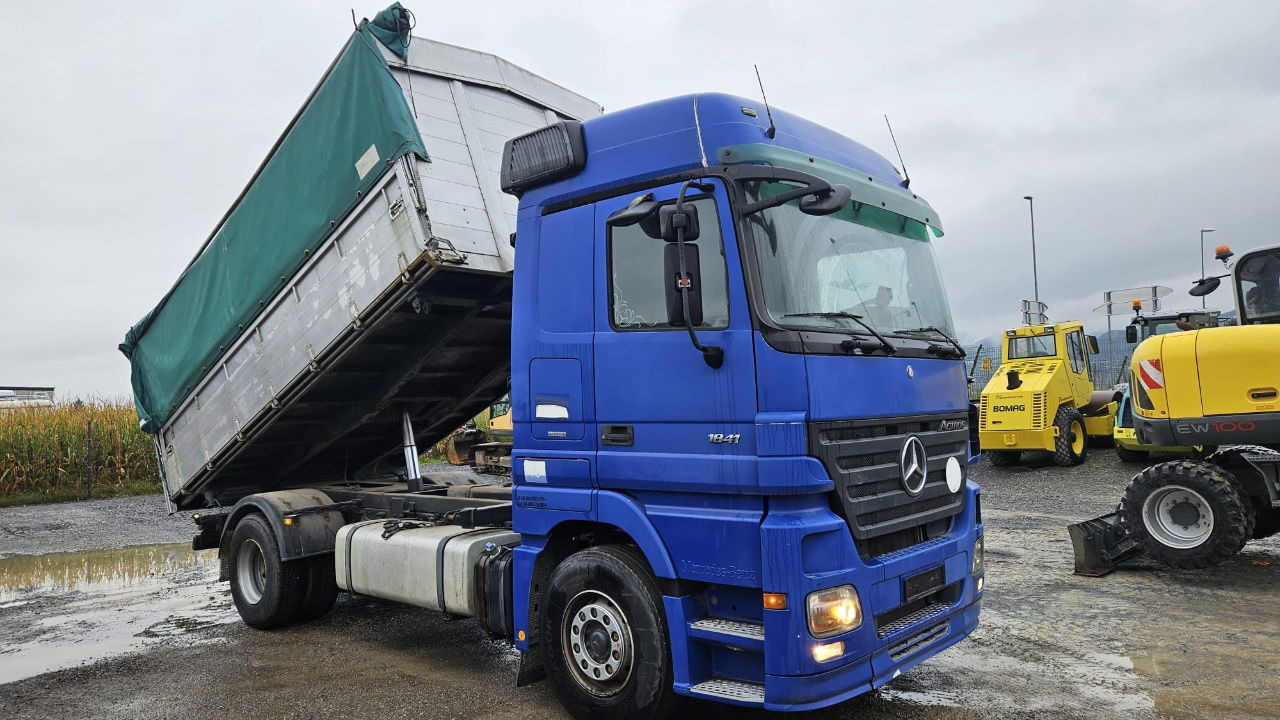 Mercedes-Benz Actros 1841 L 4x2 tipper - tarpaulin - euro 5 - Camion benne: photos 2 Mercedes-Benz Actros 1841 L 4x2 tipper - tarpaulin - euro 5 - Camion benne: photos 2