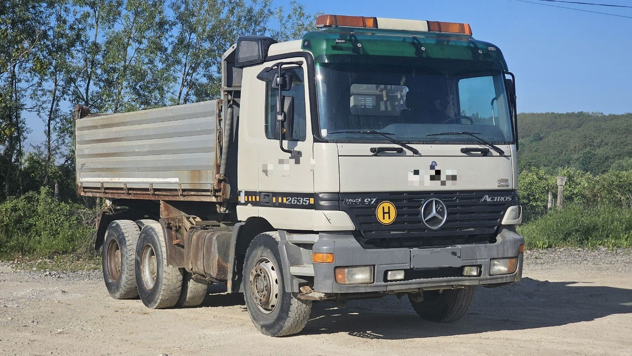 Mercedes-Benz Actros 2635 K 6X4 3 sided tipper - Camion benne: photos 1 Mercedes-Benz Actros 2635 K 6X4 3 sided tipper - Camion benne: photos 1