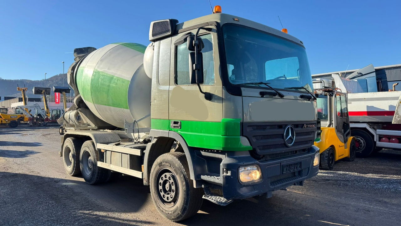 Mercedes-Benz Actros 2636 6x4 mixer stetter 7m3 - Camion malaxeur: photos 3 Mercedes-Benz Actros 2636 6x4 mixer stetter 7m3 - Camion malaxeur: photos 3