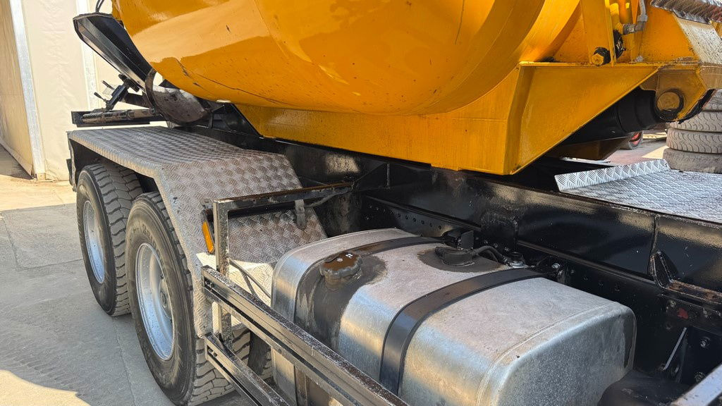 Mercedes-Benz Actros 2636 K 6x4 mulda tipper - full spring - Camion benne: photos 4 Mercedes-Benz Actros 2636 K 6x4 mulda tipper - full spring - Camion benne: photos 4