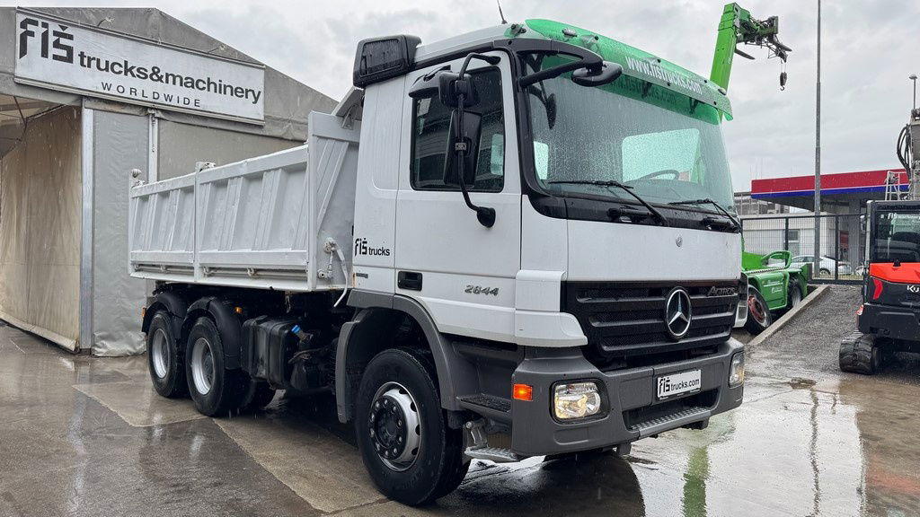 Mercedes-Benz Actros 2644 K 6x4 meiller tipper - euro 4 - Camion benne: photos 3 Mercedes-Benz Actros 2644 K 6x4 meiller tipper - euro 4 - Camion benne: photos 3