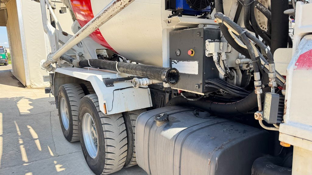 Mercedes-Benz Actros 3341 6x4 7m3 + 24m Cifa - Camion malaxeur: photos 4 Mercedes-Benz Actros 3341 6x4 7m3 + 24m Cifa - Camion malaxeur: photos 4